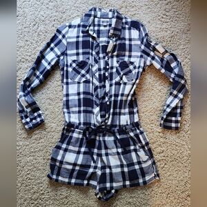 Like New Aerie flannel PJ onesie - Size S